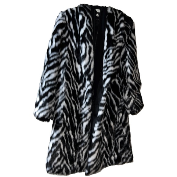 Alice + Olivia Faux Fur Coat with Removable Hoodie size L - Picture 4 of 13